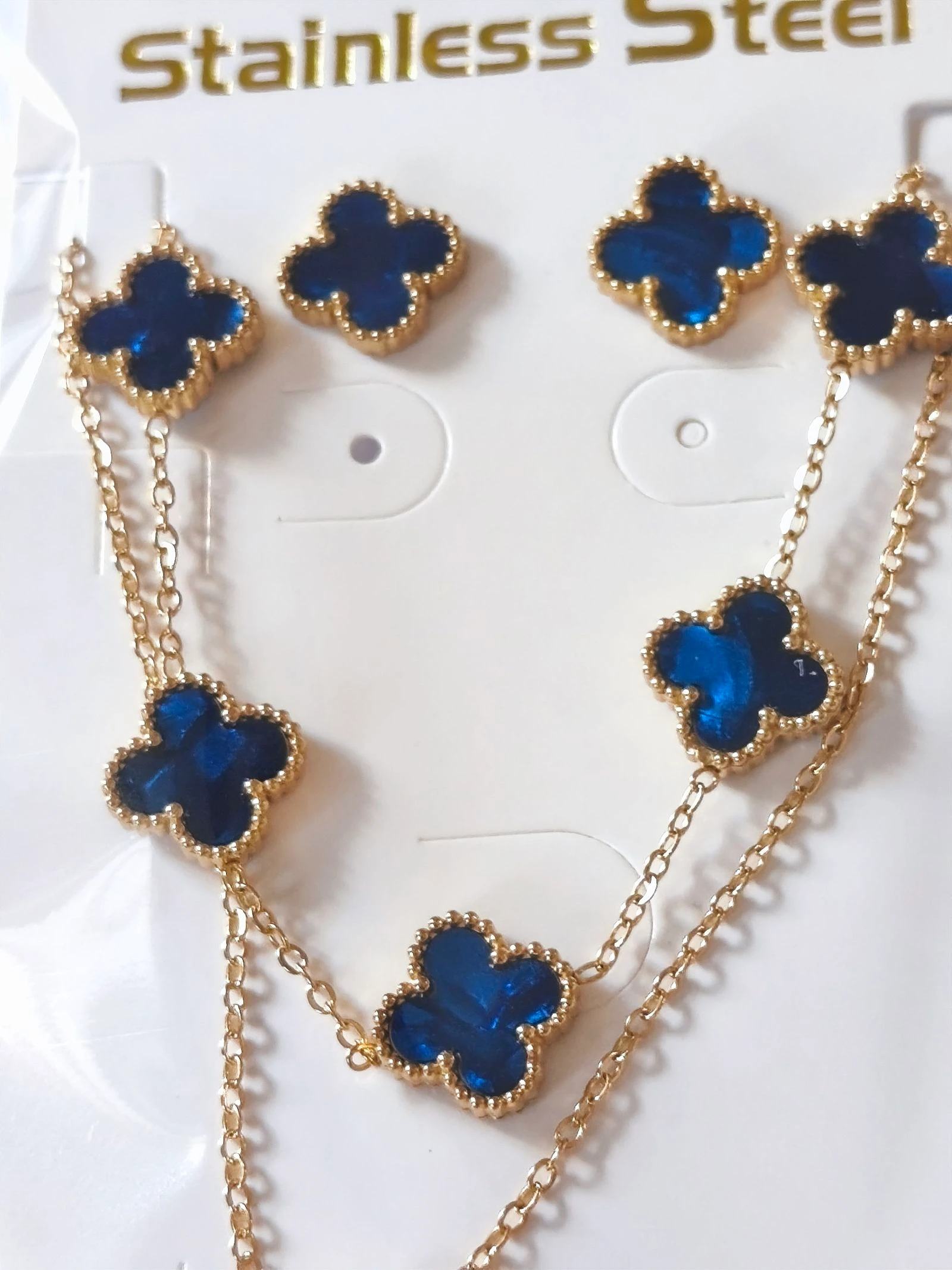Set met ketting, armband en oorbellen van trebol blauw verlicht met onveranderlijke gouden ketting – photo 2